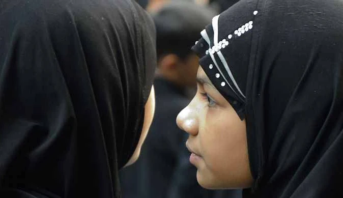 Meisjesbesnijdenis: wie bepaalt wat "de sharia" voorschrijft, dus wat islamitisch is?