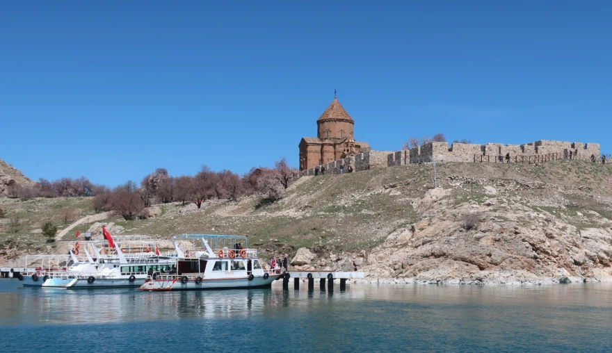 Trust in Fieldwork: Lessons from Research in Armenia and Turkey