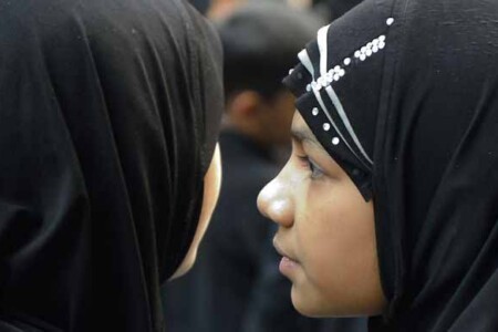 Meisjesbesnijdenis: wie bepaalt wat "de sharia" voorschrijft, dus wat islamitisch is?